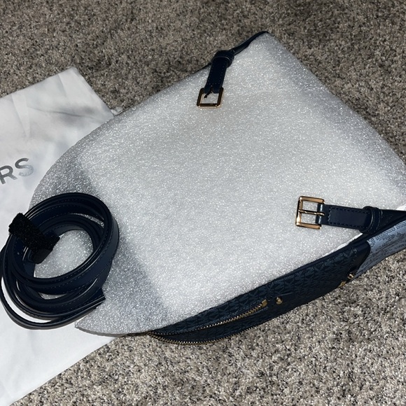 Michael Kors Rhea Backpack - Picture 3 of 10